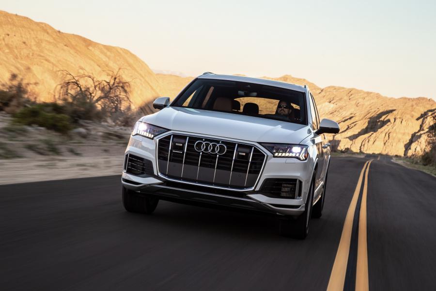  Audi Q7 55 TFSI Quattro (4M) 2019 года  (NA) (фото 32 из 37)